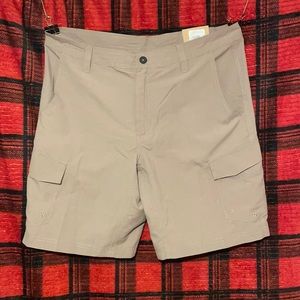 Magellan fishing shorts size 34